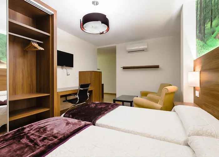 Arriola מלון גרנדה